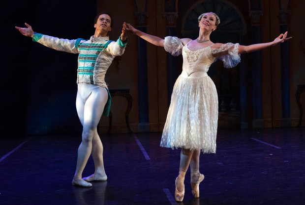 NYTheatreBallet_photoMorahGeist_08